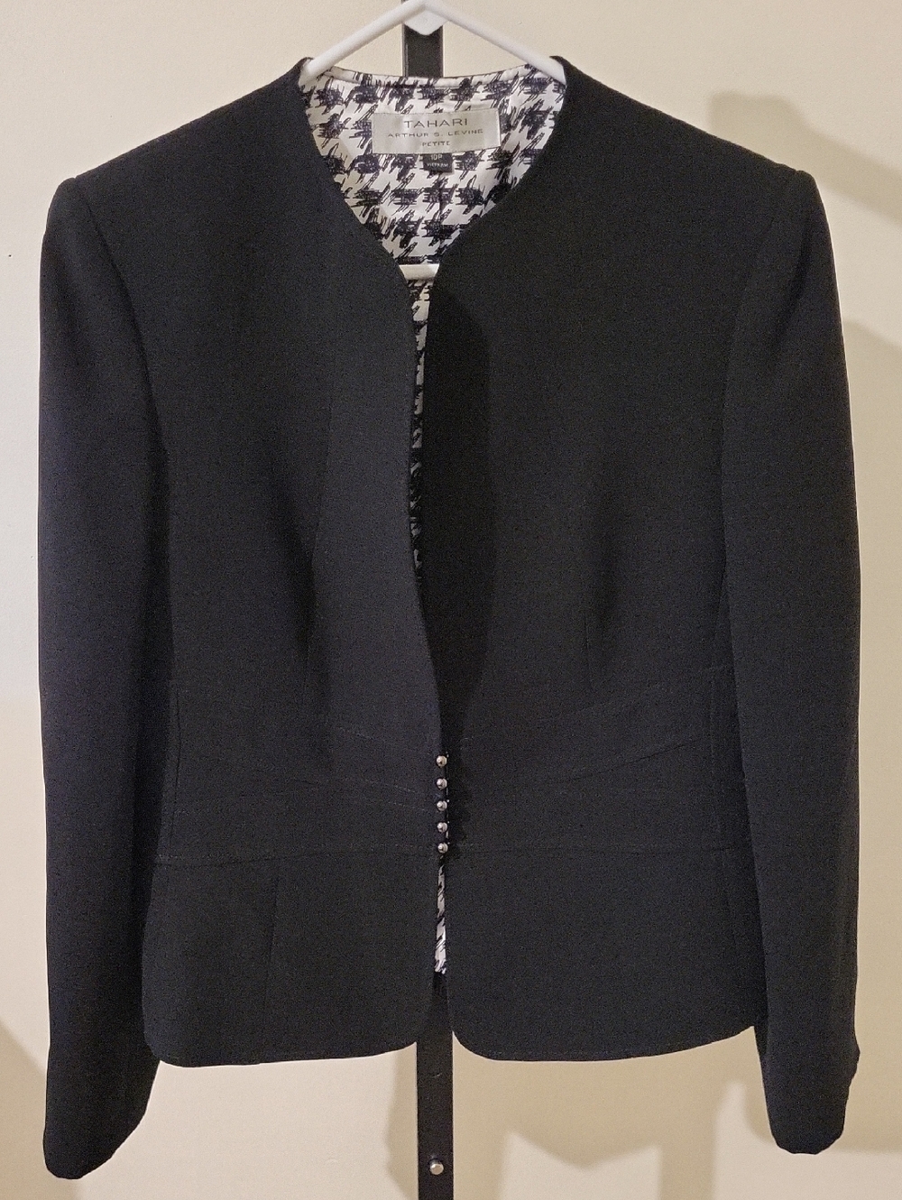 Tahari Black Collarless Tailored Blazer with Houndstooth Lining 10P
